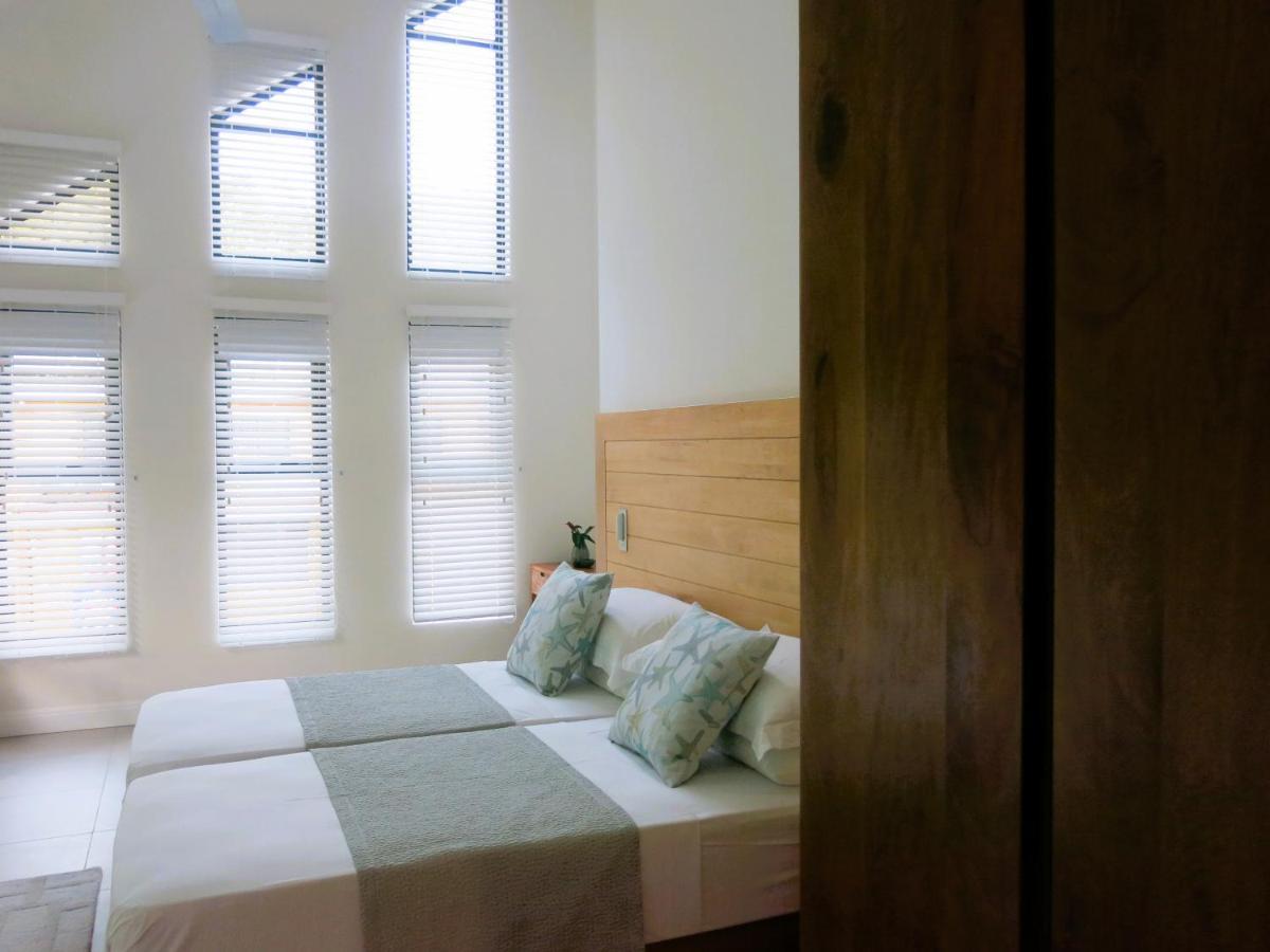 Lyla Beach Villa Pointe Au Sel Екстериор снимка